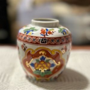 Vintage Ginger Jar Japan Fine China Gold Trim Flowers Birds Red Blue